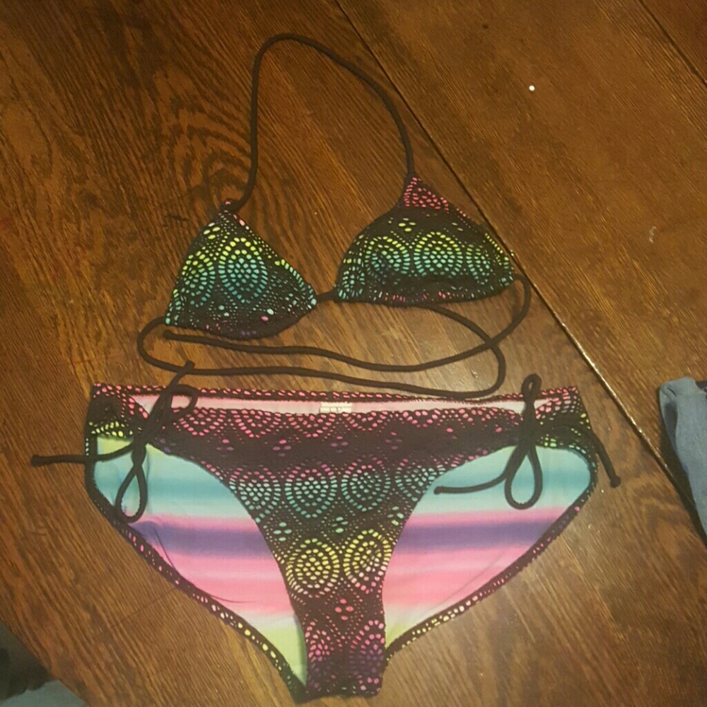 OP bathing suits          [104]